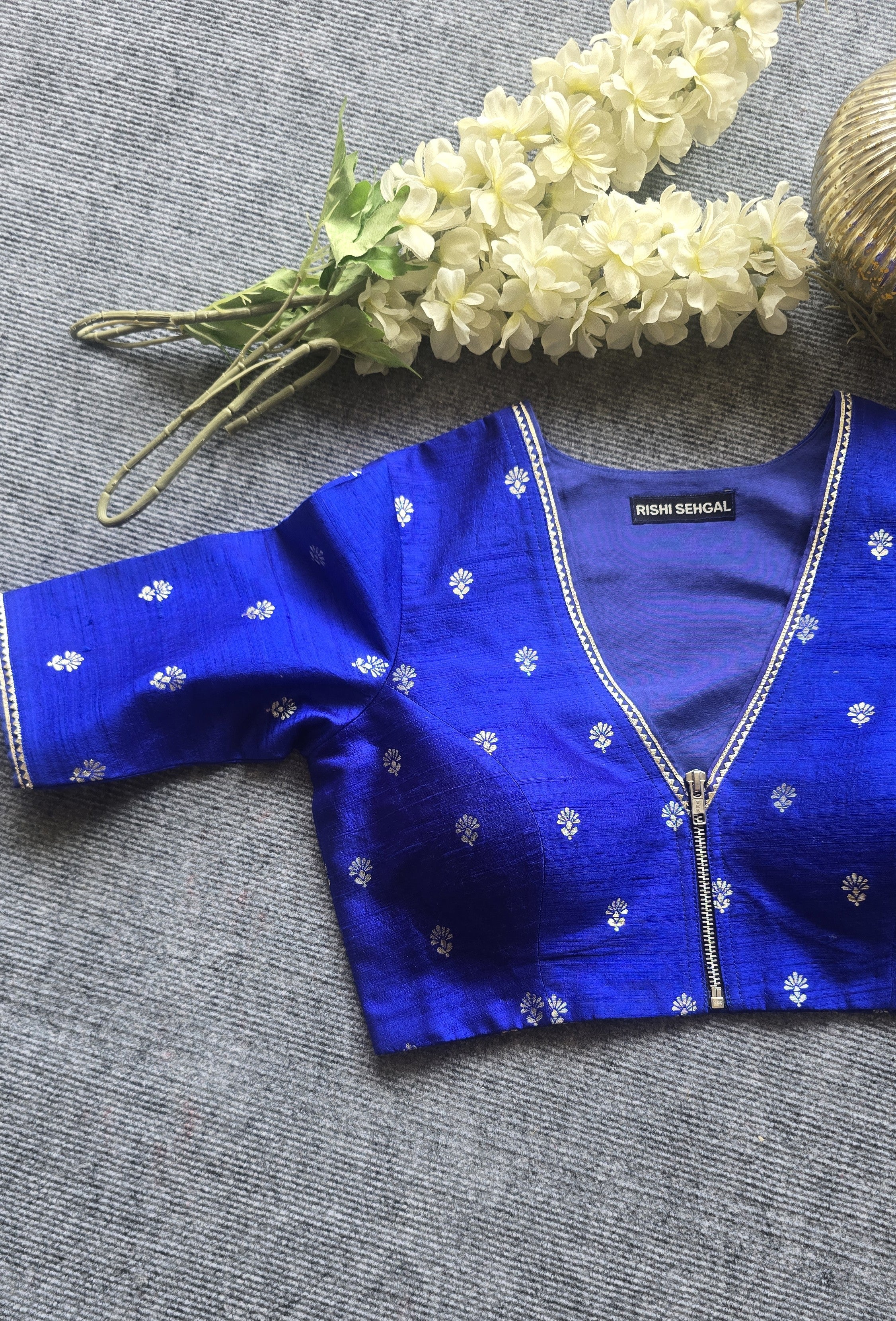 Neelam Royal Blouse Secondary image