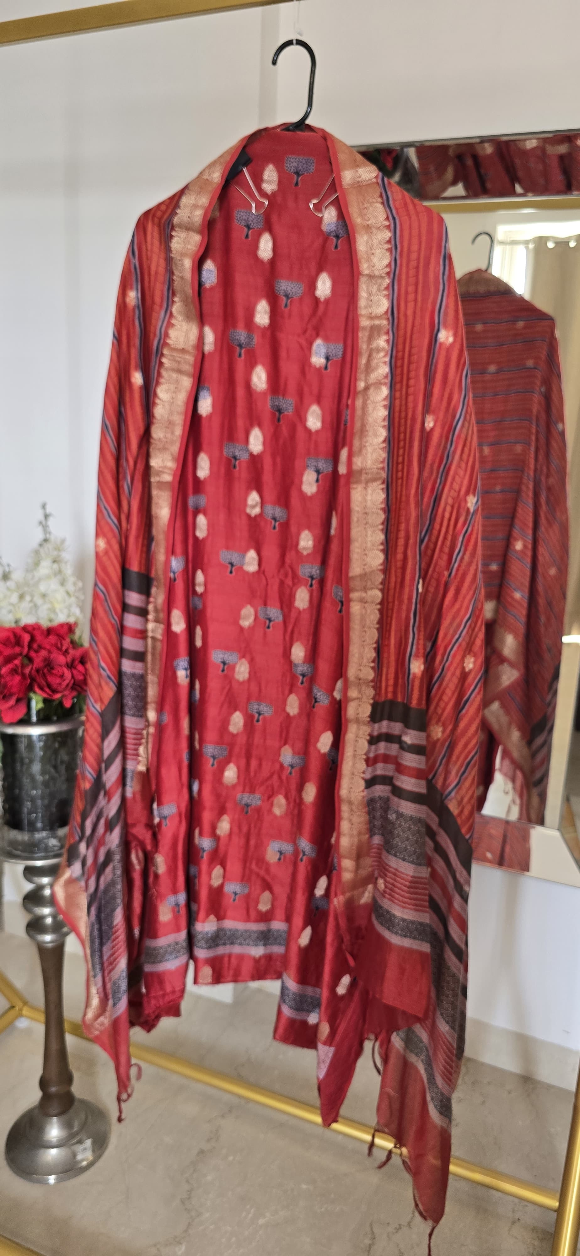 Maheshwari suit Secondary image