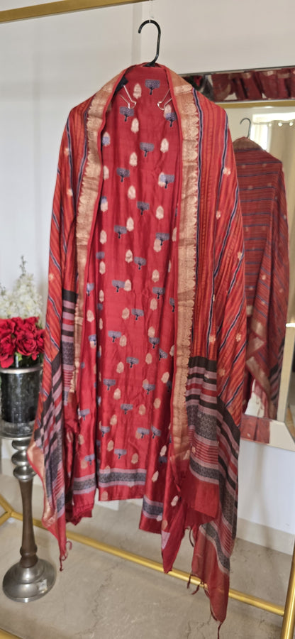 Maheshwari suit