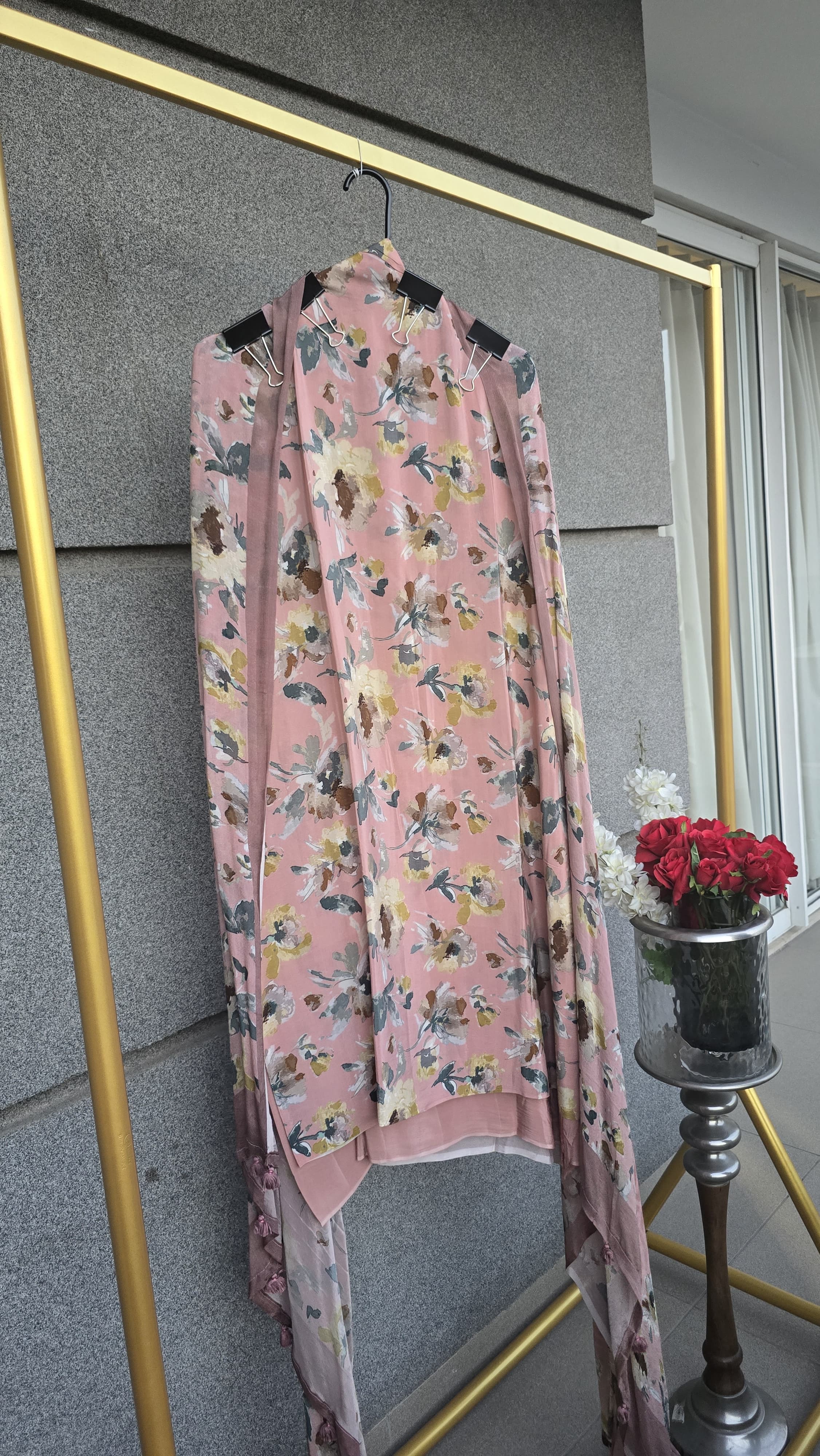 Printed Crepe Suits Main image