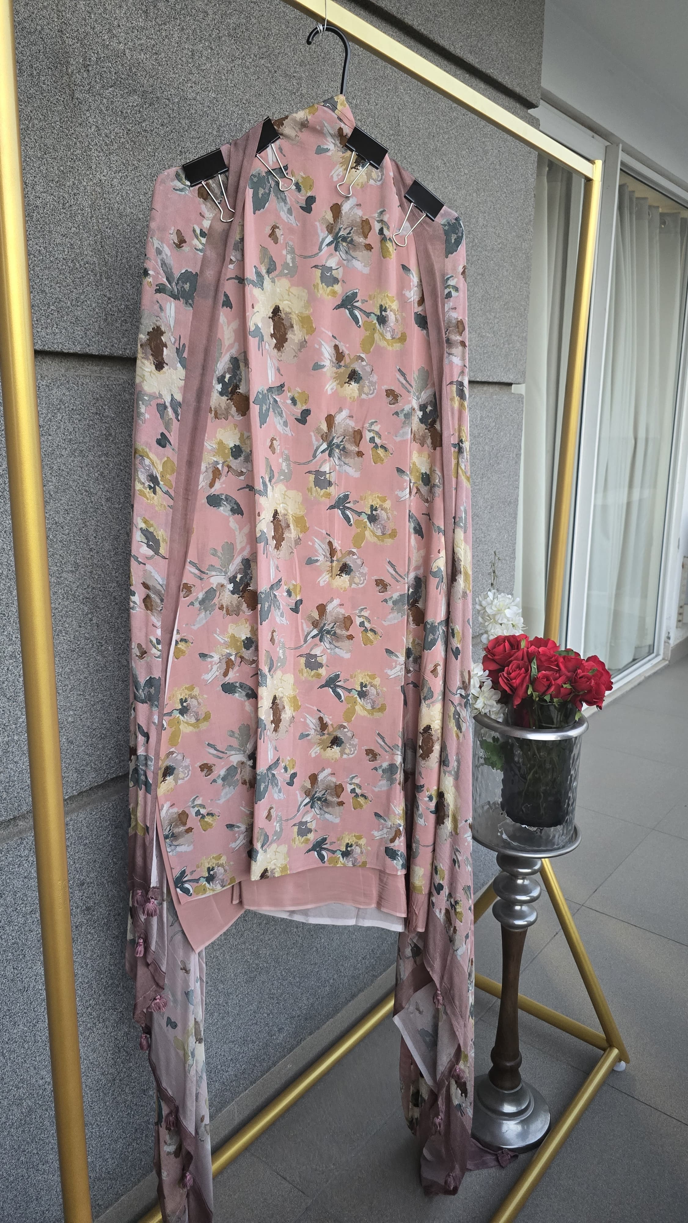 Printed Crepe Suits Secondary image
